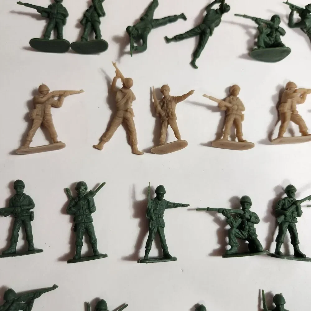 Plastic Army Men Figures Tan and Green Military Soldiers Lot of 50